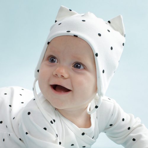 Pinokio - Tres Bien megkötős kislány sapka pöttyös ekrü 56