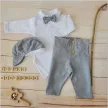 Zyzio & Zuzia kisfiú 4 részes elegáns baba együttes bodyval, nadrággal, csokornyakkendővel és ellenzős sapkával szürke 86