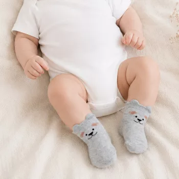   Zyzio & Zuzia kisfiú melírszürke macis baba zokni 6-12 hónap