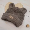 Zyzio & Zuzia uniszex KAZUM kötött baba sapka fülecskékkel csokoládébarna 56/62 (38-40 cm)