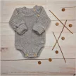 Zyzio & Zuzia kisfiú KAZUM babával együtt növő kötött hosszú ujjú baba body mogyoróbarna 68/74