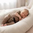 Zyzio & Zuzia kisfiú KAZUM 2 részes bordázott baba együttes bodyval és nadrággal csokoládébarna 56
