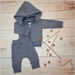 Zyzio & Zuzia kisfiú KAZUM 2 részes baba melegítő szett levehető kapucnis felsővel grafitszürke 56