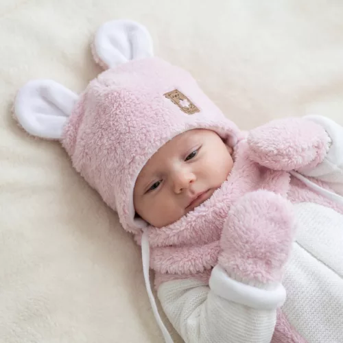 Zyzio & Zuzia kislány teddy anyagú baba sapka nyálkendővel rózsaszín 80/86
