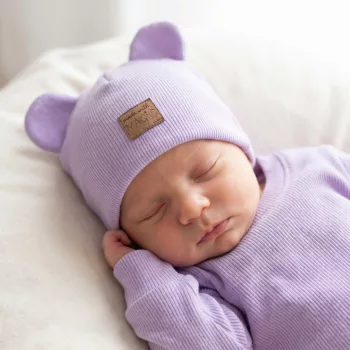   Zyzio & Zuzia KAZUM kislány kétrétegű bordázott pamut fülecskés sapka lila 56/62