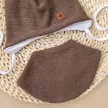 Zyzio & Zuzia uniszex csokoládébarna megkötős kötött baba sapka kendővel 56 (36-38 cm)