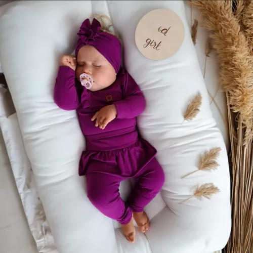 Zyzio & Zuzia kislány 3 részes baba szett bodyval, szoknyás leggingsszel és hajpánttal szilvalila 74
