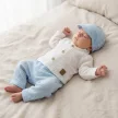 Zyzio & Zuzia kisfiú babakék 3 részes muszlin elegáns baba együttes inggel, nadrággal és ellenzős sapkával 56