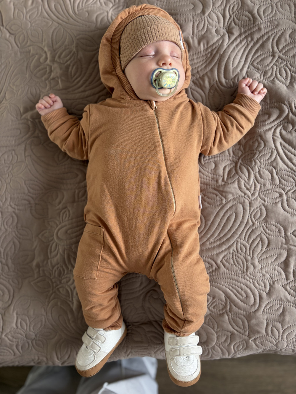   Nicol - Olo kisfiú átmeneti overál és textil cipőcske szett karamell 62
